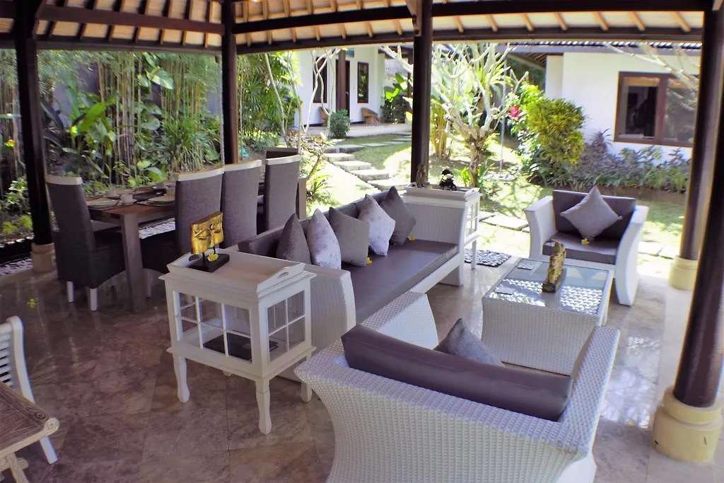 Finn'S Villa Santai Seminyak 0*,  Indonesia