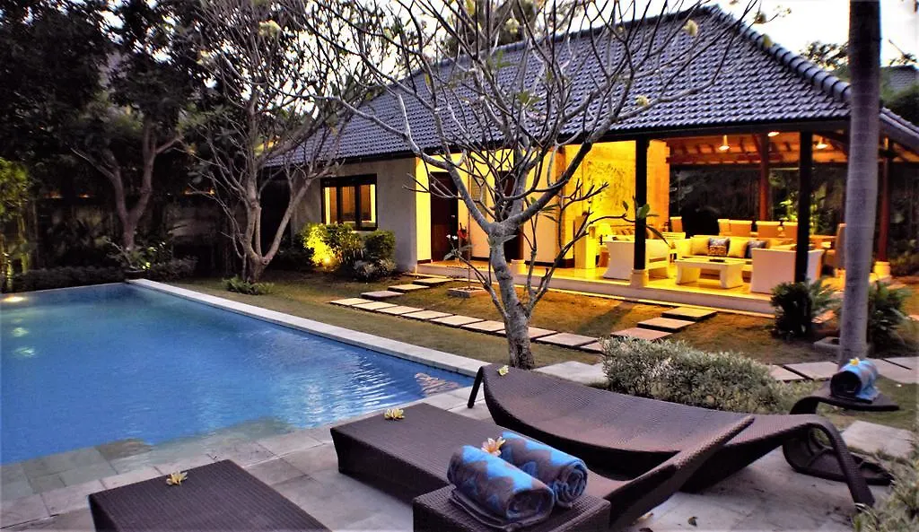 Finn'S Villa Santai Seminyak 0*,  Indonesia