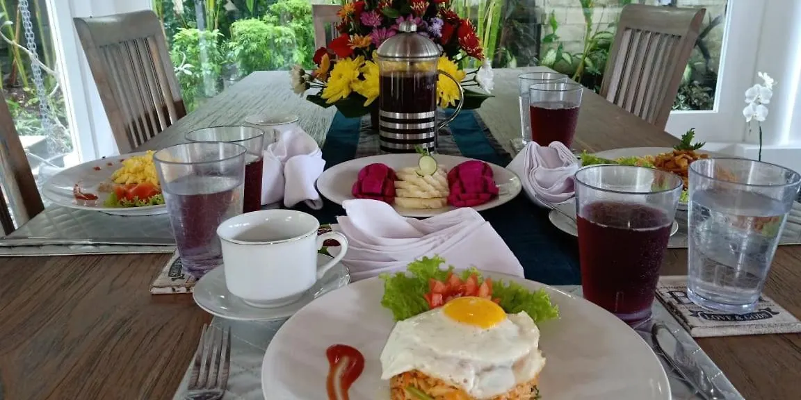 Finn'S Villa Santai Seminyak Indonesia